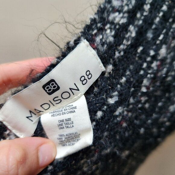 Cozy oversized long knit scarf / beige and black / Madison 88 - Picture 5 of 5